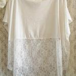 Loose White Shirt With Lace